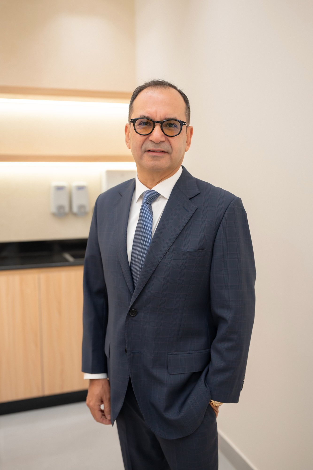 Dr. Jose Lopez, Internal Medicine Physician at AAMC Polyclinic